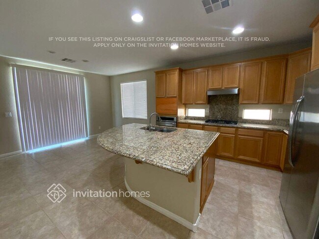 Foto del edificio - 4322 Oasis Plains Ave