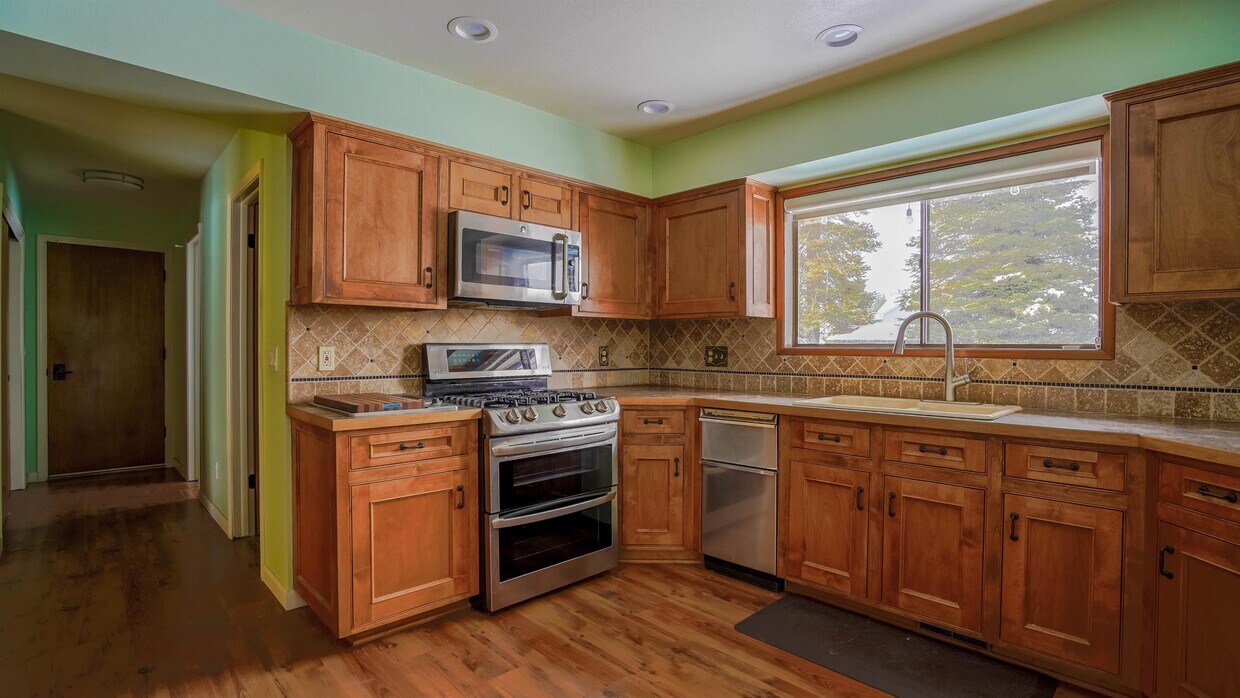 34212 N Short Rd, Deer Park, WA 99006 House Rental in Deer Park, WA