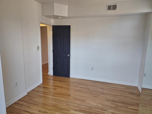 Foto del edificio - 1458 Columbia Rd NW