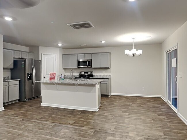 Building Photo - 96 Salers Ln