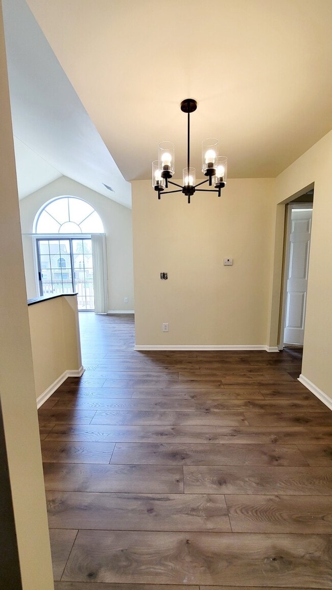 Photo - 245 Brookwood Dr Apartment