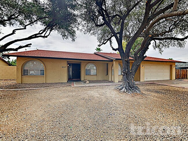 Foto del edificio - 6317 W Desert Hills Dr