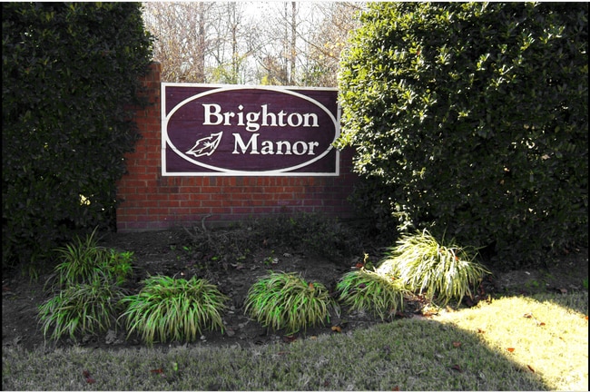 Building Photo - Brighton Manor