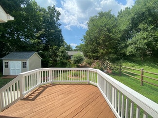 Building Photo - Room in House on Blueshot Ct
