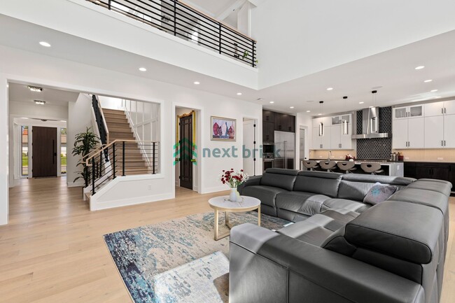 Foto del edificio - Luxury Meets Innovation | Stunning 5Bed, 5...