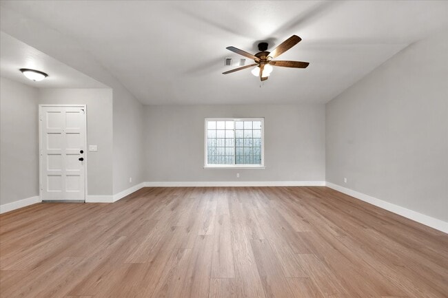 Building Photo - 1488 Indianapolis Ave