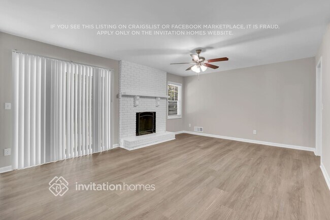 Foto del edificio - 3458 Charlemagne Dr