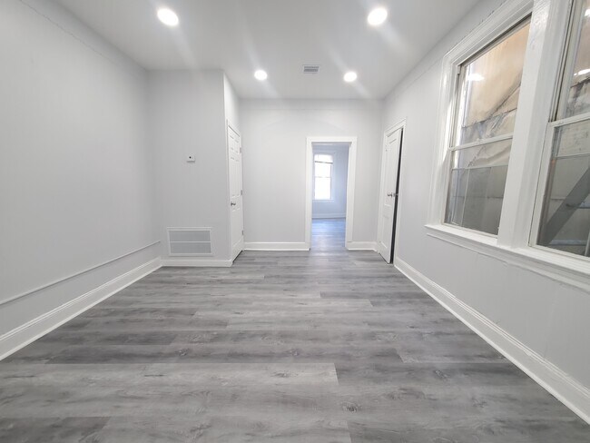 Unit 2 - 106 Ocean Ave