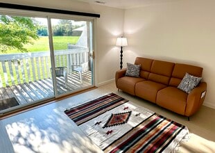 Building Photo - 174 Hemingway Ct Building Photo - 174 Hemingway Ct