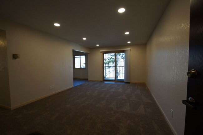 Foto del edificio - 1260 Larpenteur Ave W