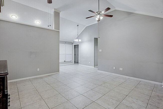 Foto del edificio - 1033 Oak Valley Rd
