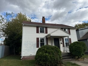 Building Photo - 2923 Winter St Building Photo - 2923 Winter St