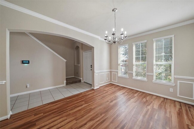 Building Photo - 960 Oak Glen Dr