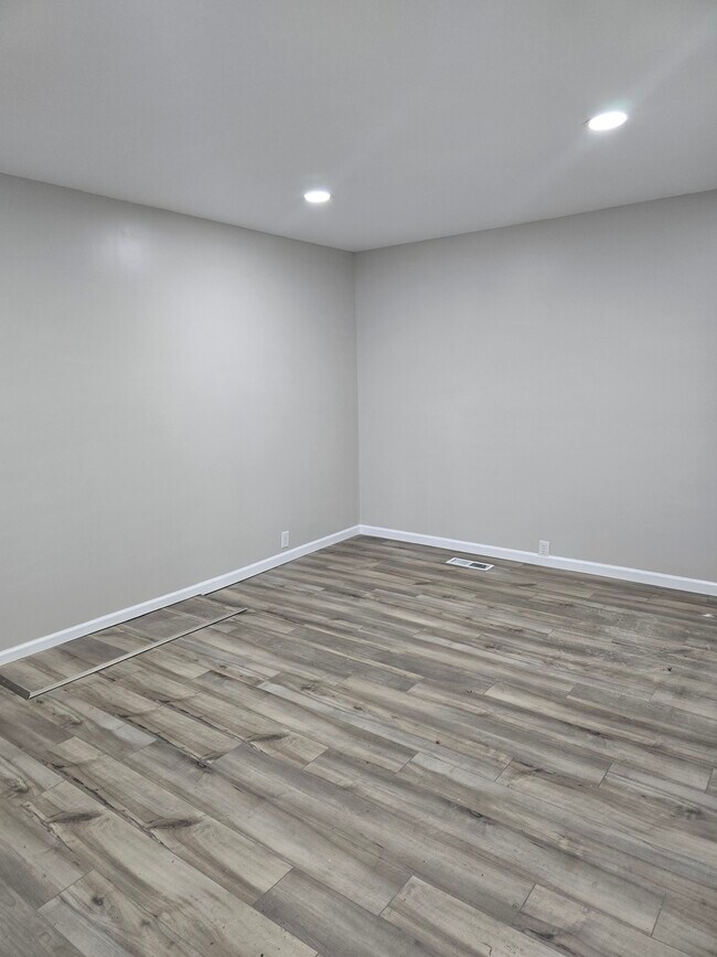 Foto del edificio - 207 Hidell Rd