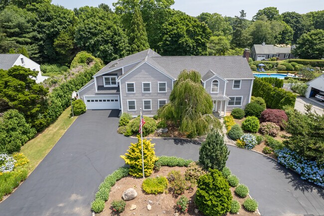 Building Photo - 17 Barberry Ln