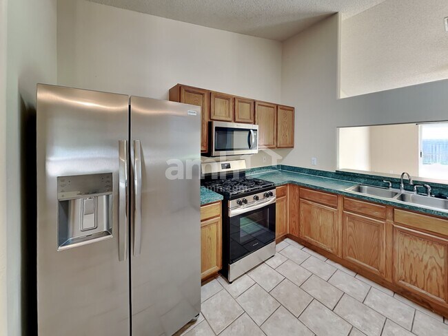 Foto del edificio - 29333 Yarrow Dr