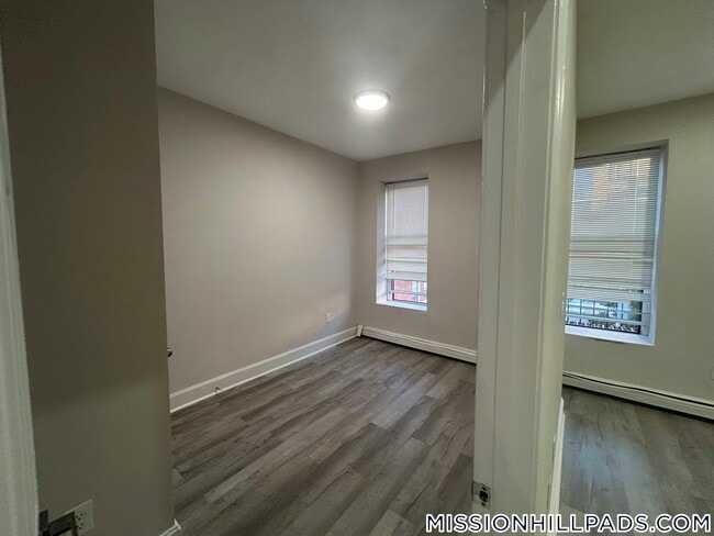 Building Photo - 15 Ruggles St
