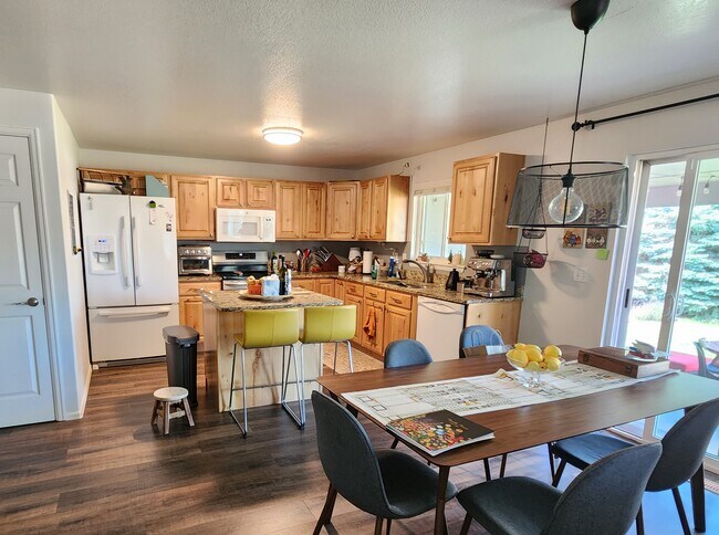 Foto del edificio - 564 Branding Iron Ln