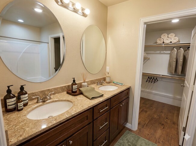 Foto del edificio - Adorable home in a quiet neighborhood