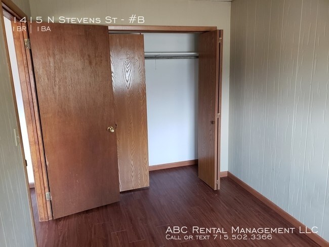 Foto del edificio - 1415 N Stevens St