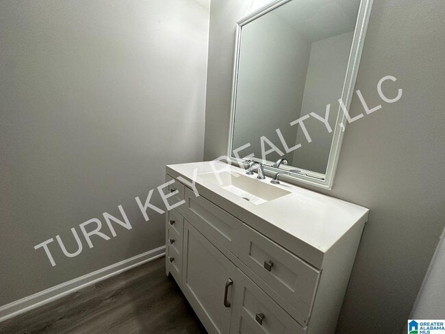 Building Photo - 339 Valley Crest Dr