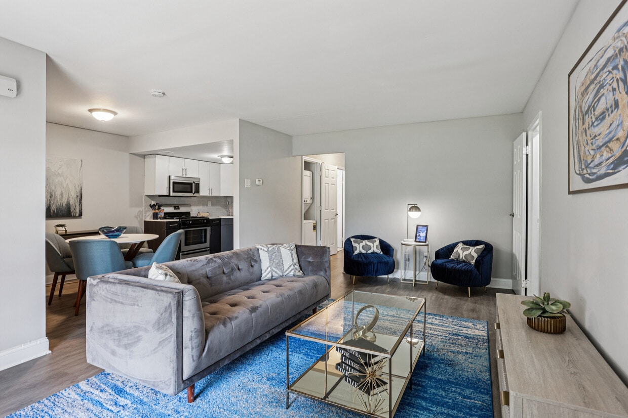 Foto principal - The Village of Pennbrook Apartments