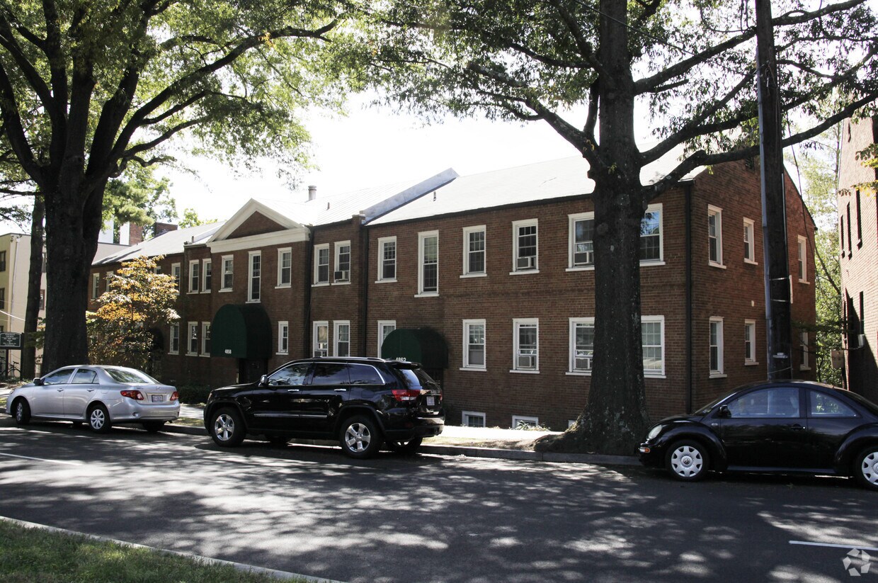 MacArthur Boulevard Apartments Apartments in Washington, DC