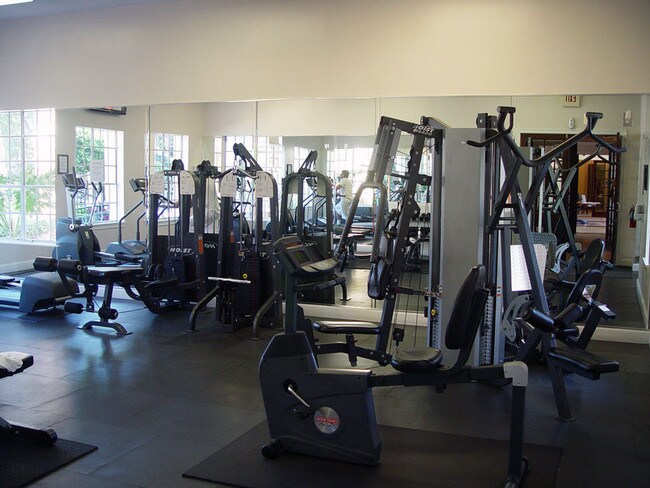 Building Photo - 2 Bed/1 Bath Apartment within Madison at M...