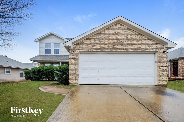 Foto principal - 312 Heritage Dr