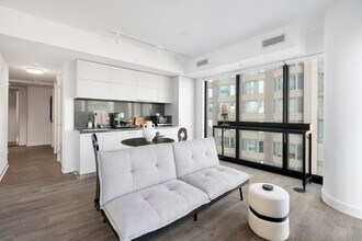 Building Photo - 174 Cumberland St