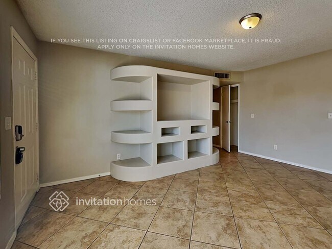 Foto del edificio - 618 N 69th Ave