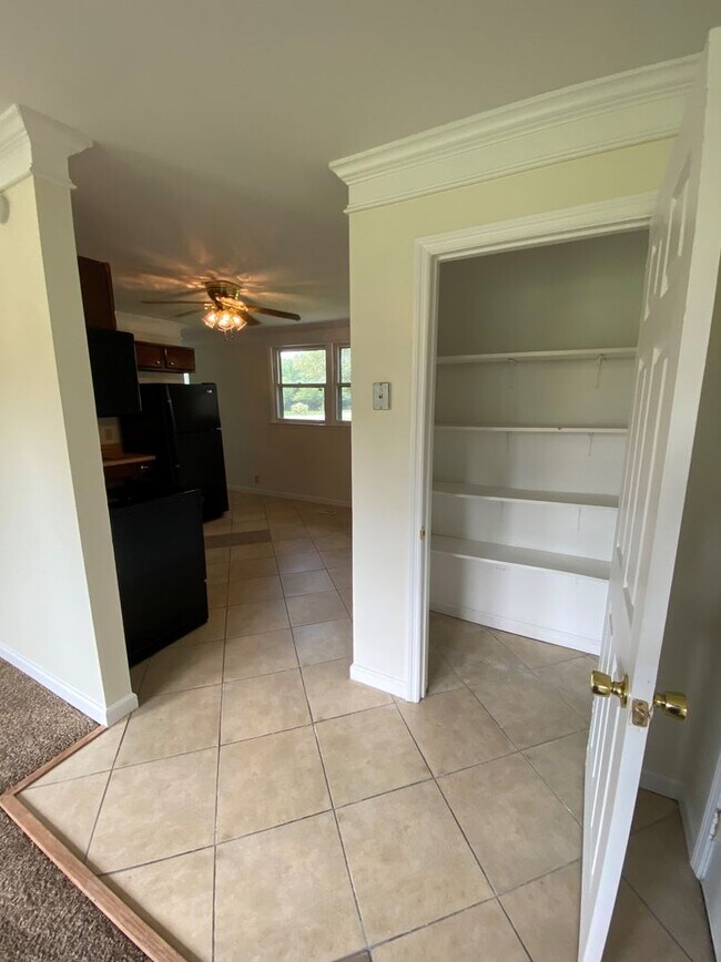 Foto del edificio - 3 Bedroom Pet Friendly Home For Rent!