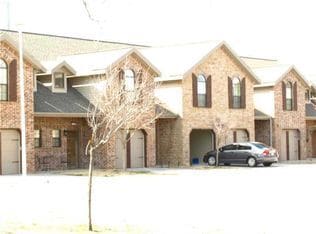 Building Photo - 4015 Glenstone Terrace