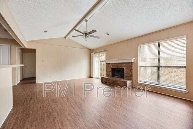 Building Photo - 4724 Berridge Ln