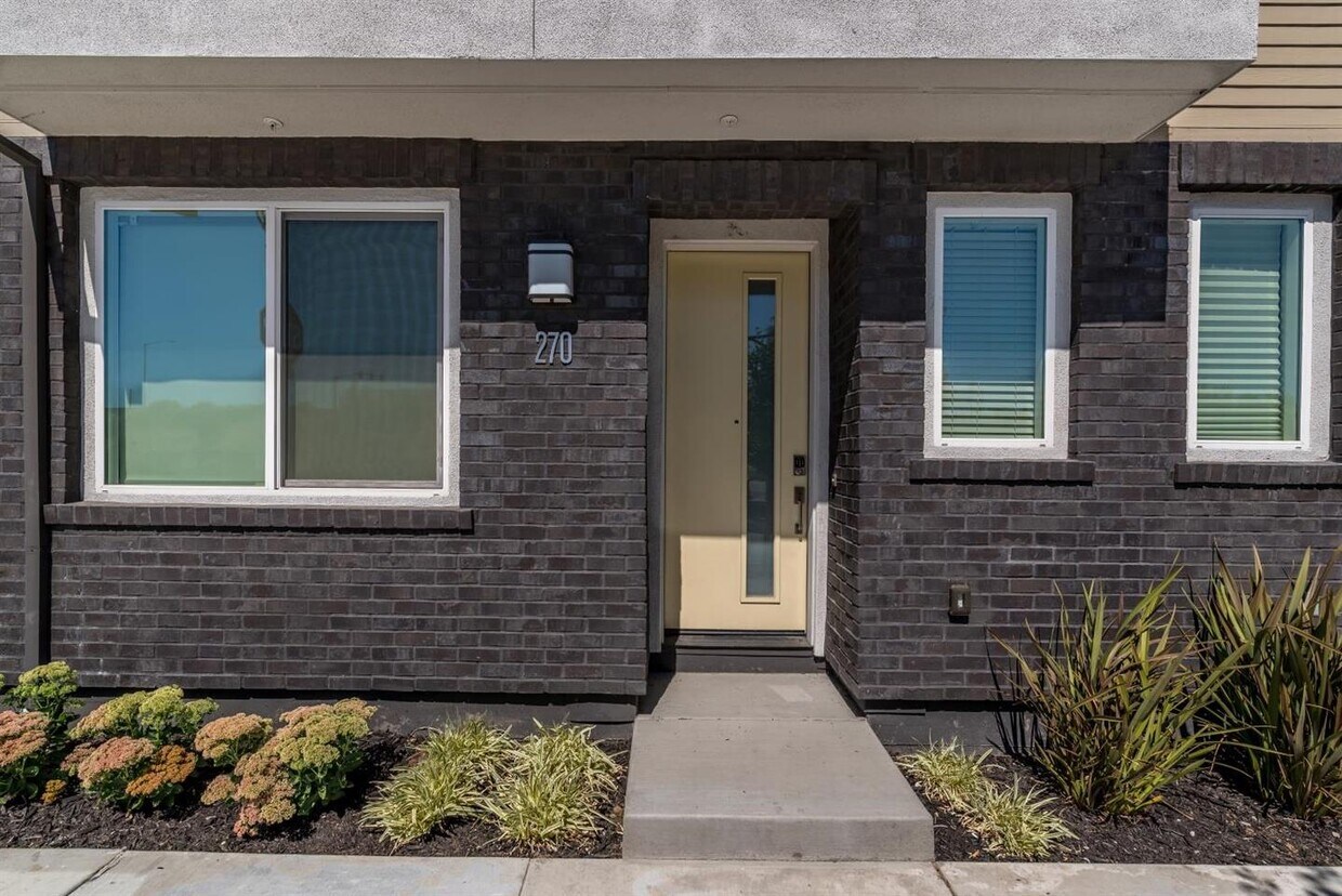 Foto principal - 270 Terraine St