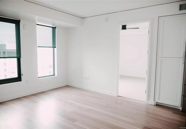 Living area - 1750 Wewatta St