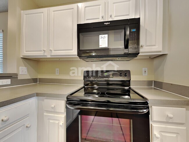 Building Photo - 8074 Shadwell Ct