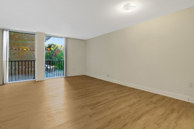 Foto del edificio - Studio Condo with all utilities included f...