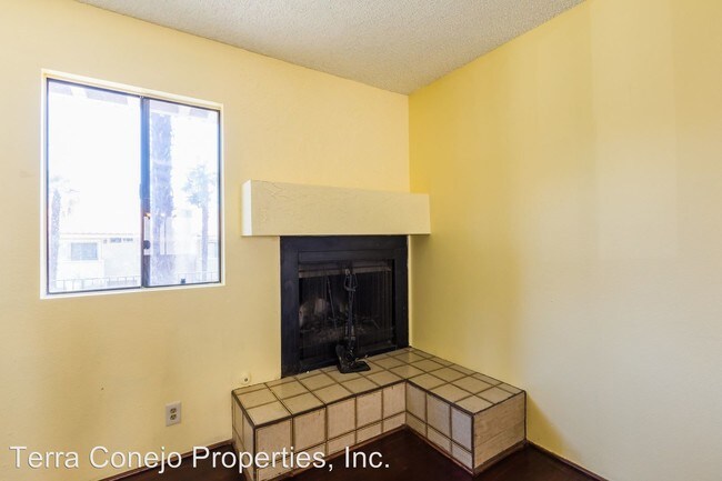 Building Photo - 2 br, 2.5 bath House - 192 Helecho Court