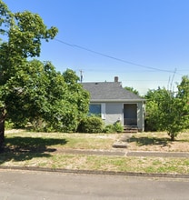 Building Photo - 2740 E St
