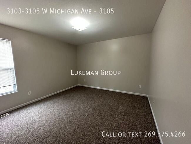 Building Photo - 3103-3105 W Michigan Ave-3105