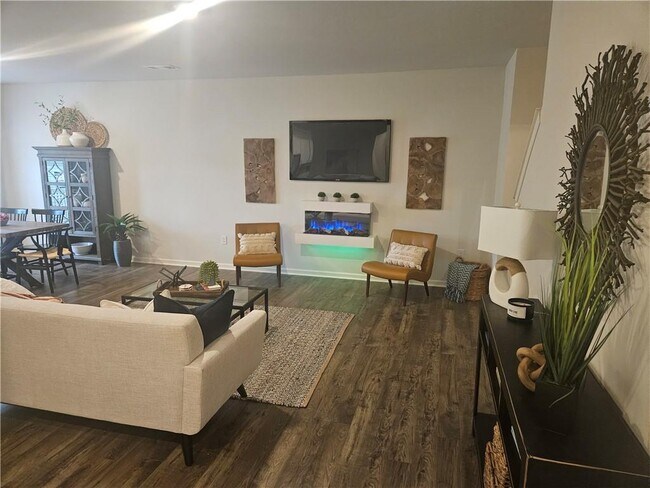 Foto del edificio - 332 Stoneybrook Dr