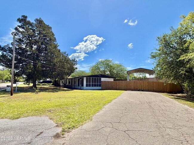 Foto del edificio - 8264 Devoe St