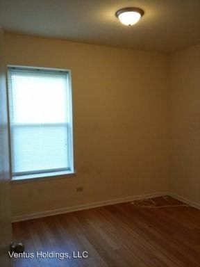 Building Photo - 6034-6052 S Prairie Ave