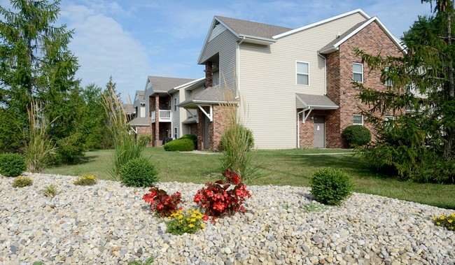 Foto del edificio - Forest Oaks Apartments