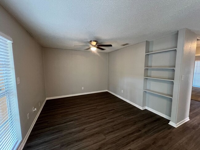 Interior Photo - Uptown Townhomes