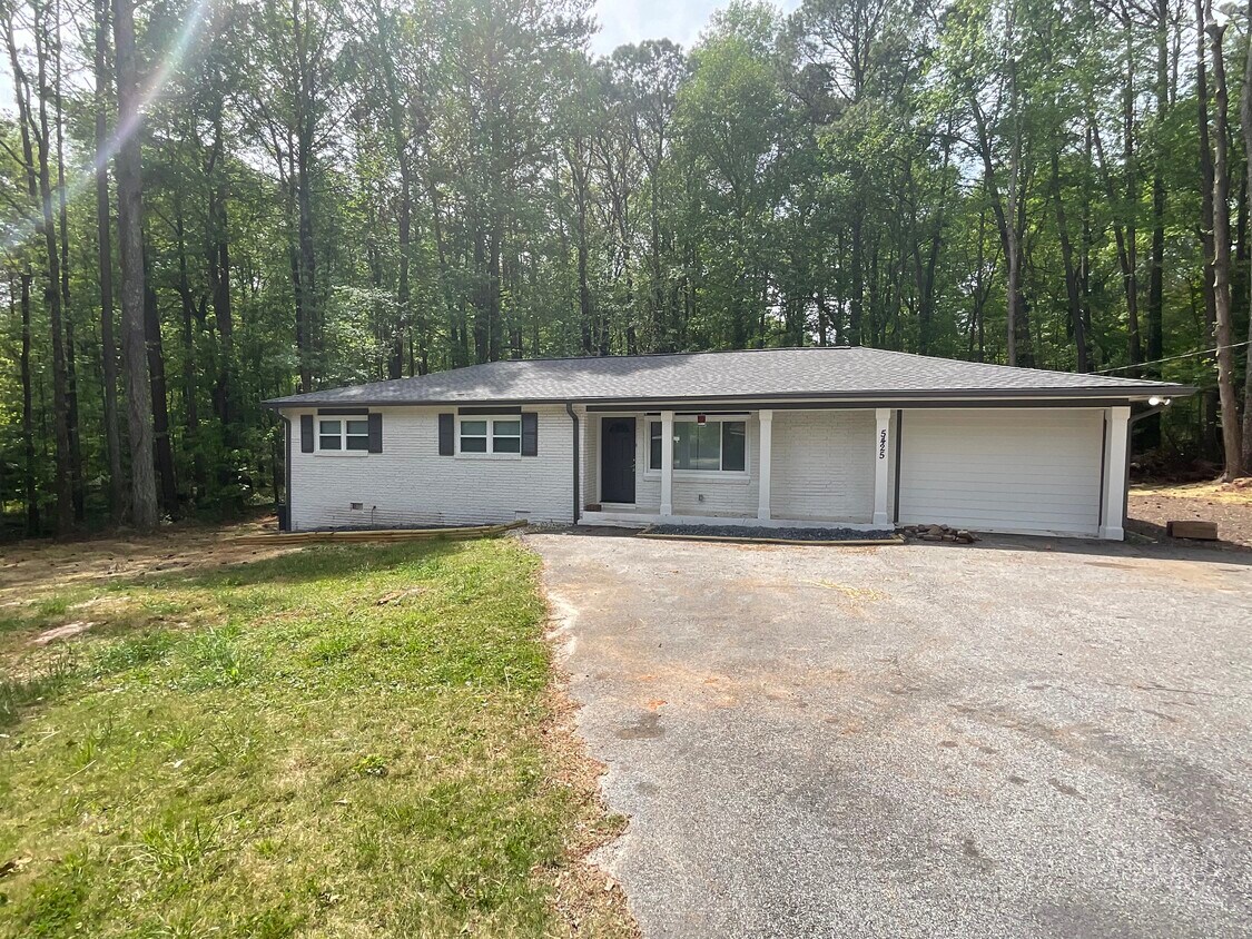 Foto principal - 5425 Herndon Blvd