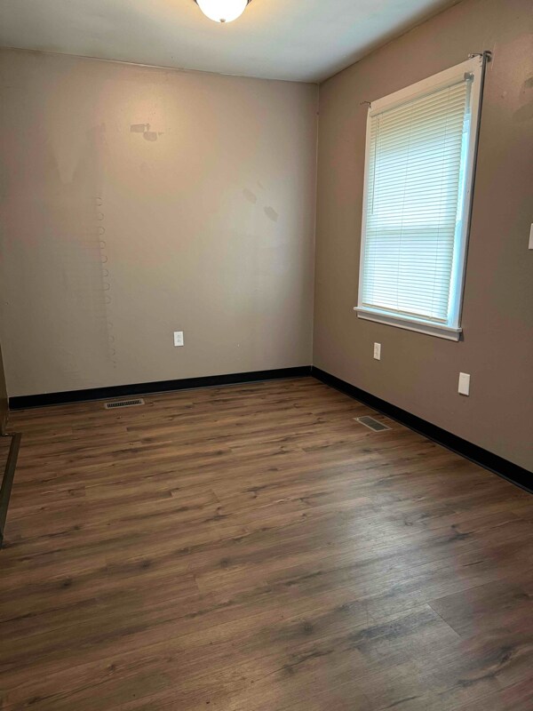 Foto principal - 1476 Elm St