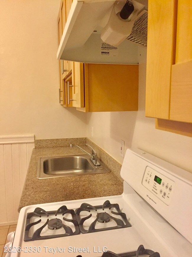 Foto del edificio - 2326 Taylor St