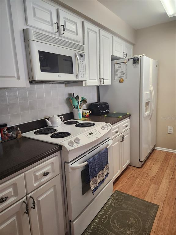 Building Photo - 2897 Thaxton Dr